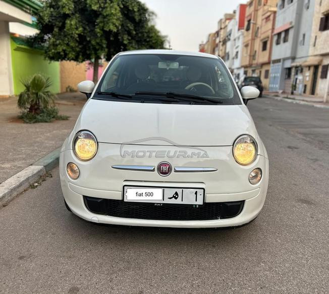 فيات 500 مازال نقيه كل شيء فيها مزيان