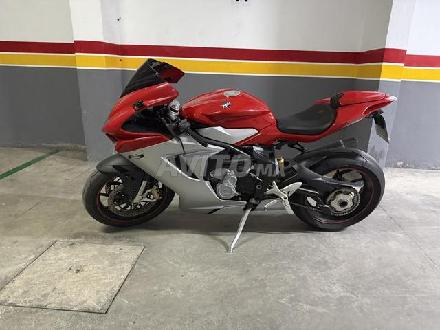 Moto MV Agusta F3 675 / sportive ww Maroc 