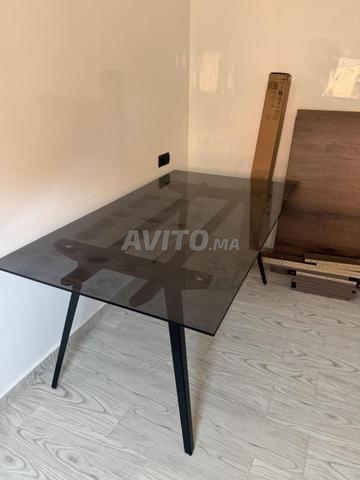 Table à manger neuve jamais utilisée - 2