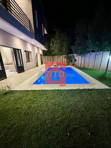 Villa de luxe😍 meublée avec piscine privée à louer mensuellement