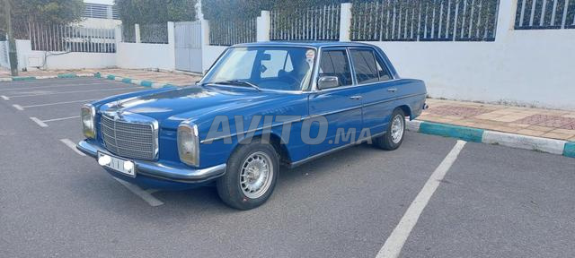 مرسيدس W115 1976