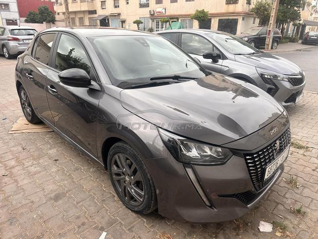 Peugeot 208 diesel boîte automatique 