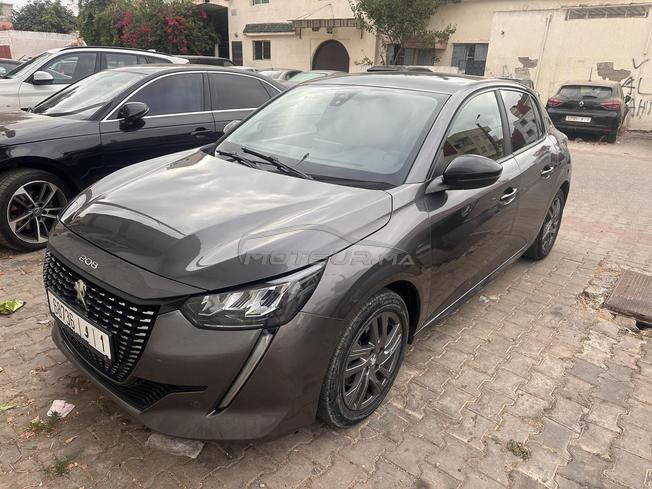 Peugeot 208 diesel boîte automatique 