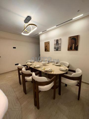 Appartement à louer 92 m² à Rabat - 2