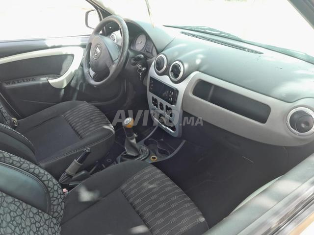 Dacia Logan modèle 2011 - 2