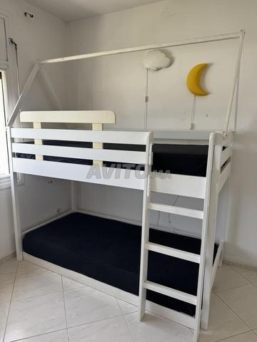 LIT SUPERPOSÉ AVEC SES 2 MATELAS
