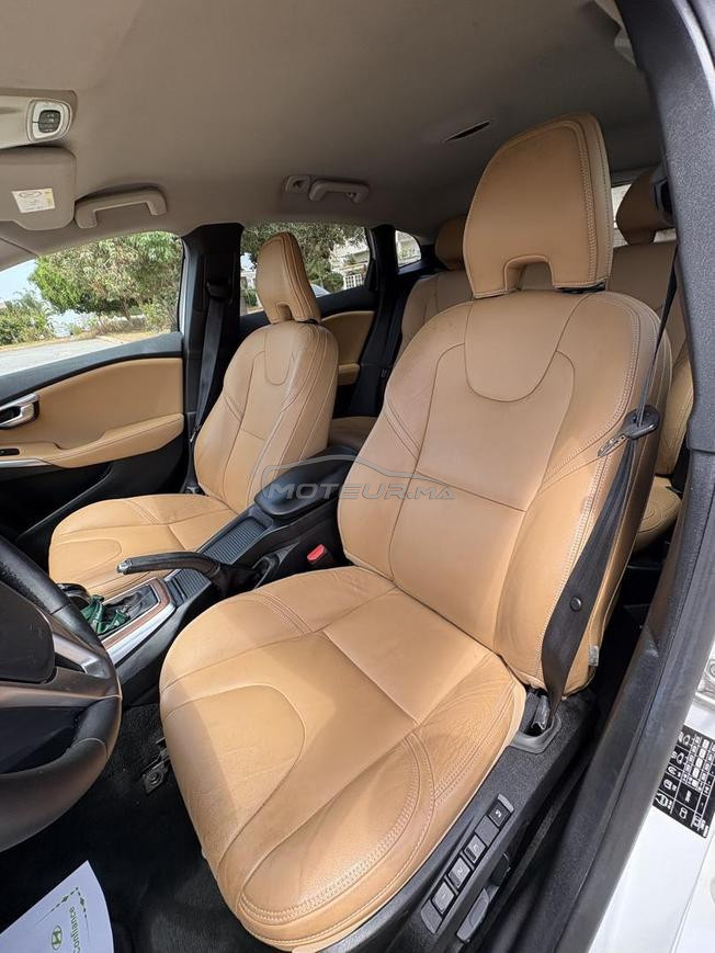 VOLVO V40 D2 INSPECTION 