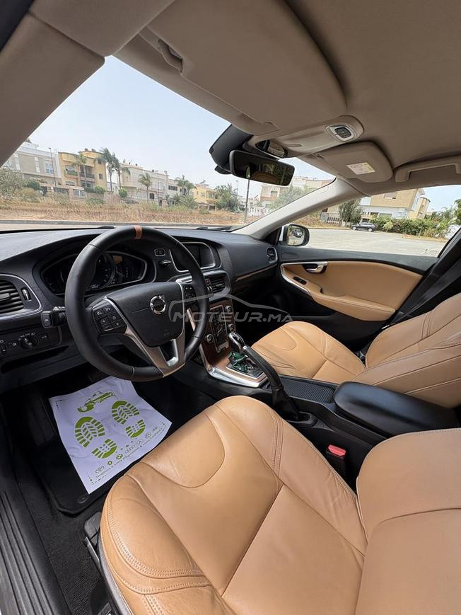 VOLVO V40 D2 INSPECTION 