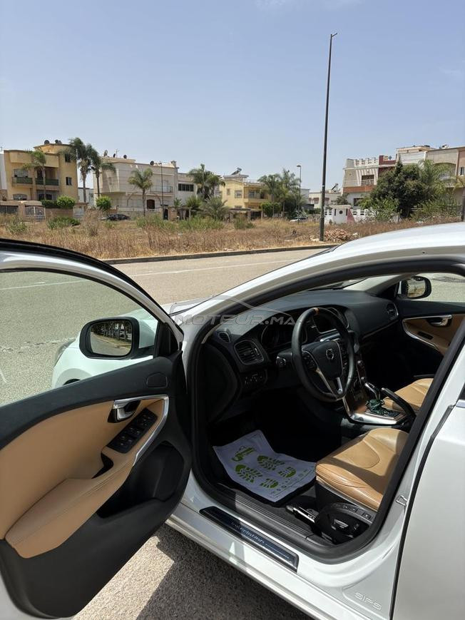 VOLVO V40 D2 INSPECTION 
