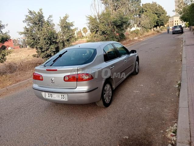 Renault Laguna essence, reprise possible - 2