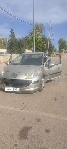 بيجو 207