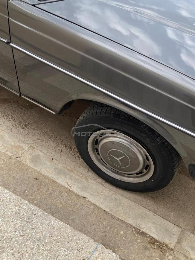 Mercedes-Benz 200 Diesel Manuelle 1982 à Taza