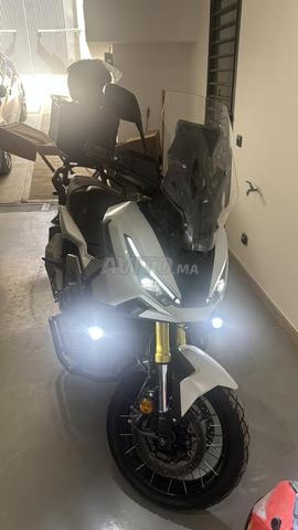 هوندا XADV