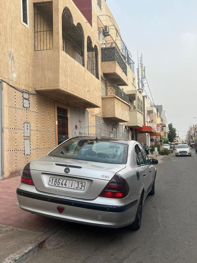 mercedes Benz E class 