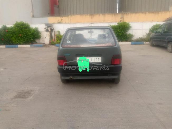 سيارة اونو في حالة جيدة موديل 95 صباغة نقية