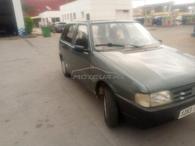 سيارة اونو في حالة جيدة موديل 95 صباغة نقية