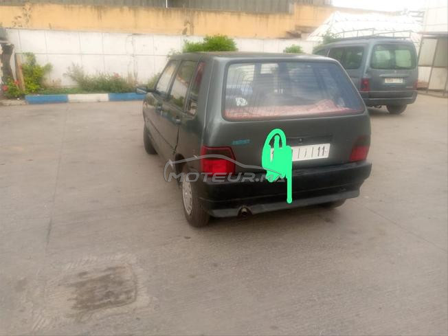 سيارة اونو في حالة جيدة موديل 95 صباغة نقية