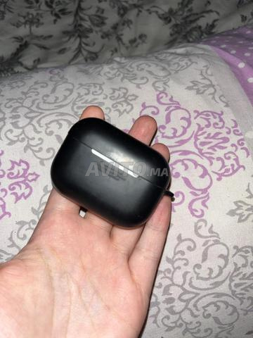 Airpods Pro 1 - 2