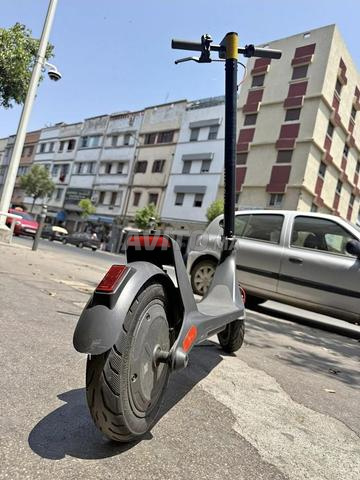 Trottinette électrique Xiaomi 4 Lite 2ème génération - 2