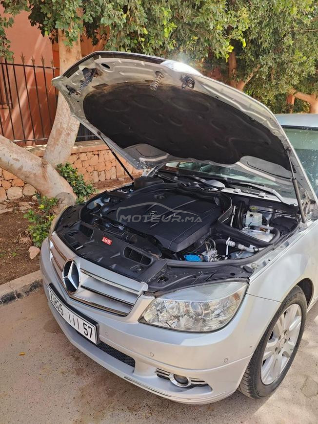 Mercedes-Benz 220 Diesel Manuelle 2009 à Tanger