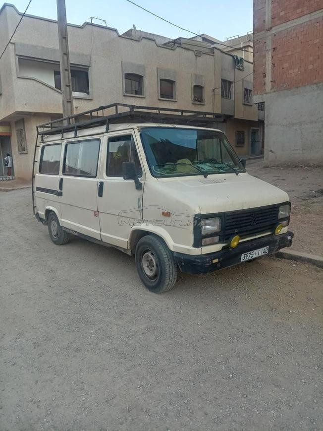 Peugeot j5