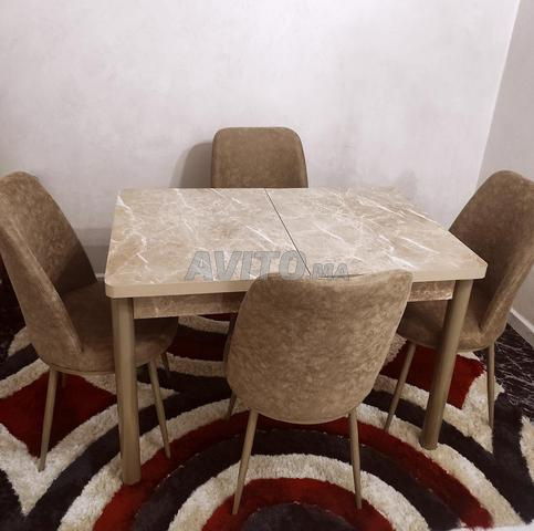Table à manger - 2