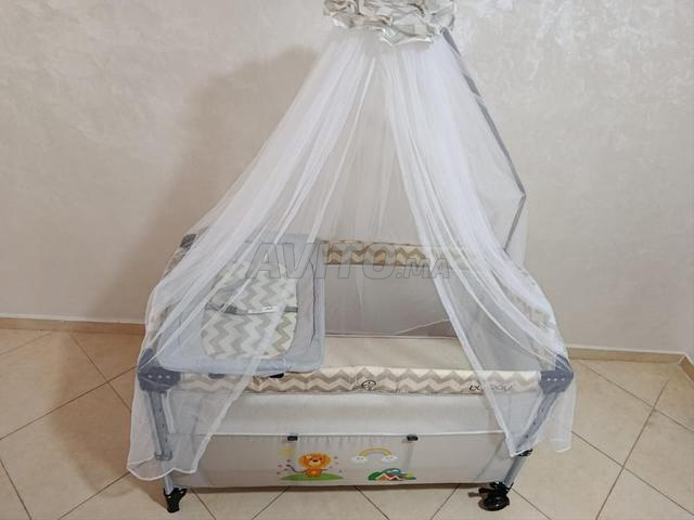 Lit pour bébé avec matelas - 2