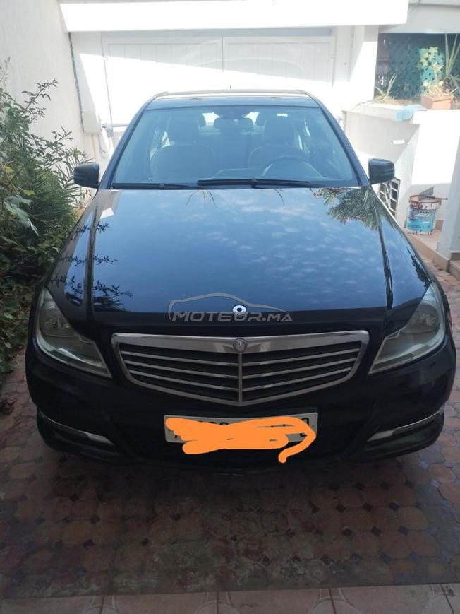 Mercedes-Benz 220 Diesel Automatique 2012 à Rabat