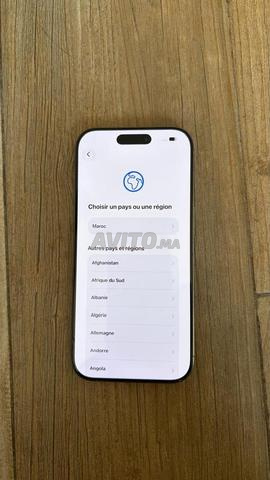 iPhone 16 pro très bonne état - 2