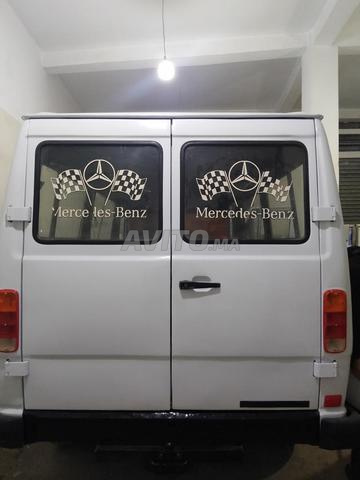 Mercedes 207 diesel 1983 - 2
