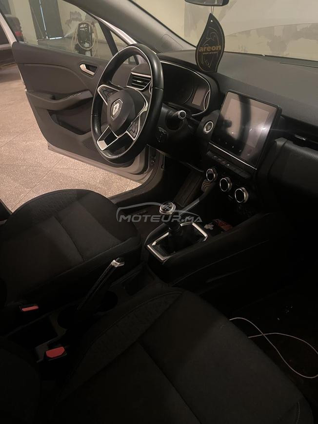 Renault Clio Essence Manuelle 2020 à Berkane