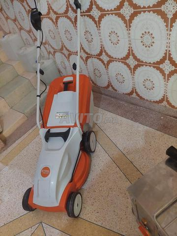 جزازة عشب كهربائية STIHL - 2