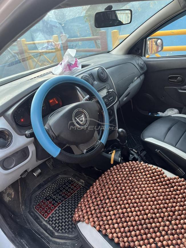 Dacia Sandero n9iya 