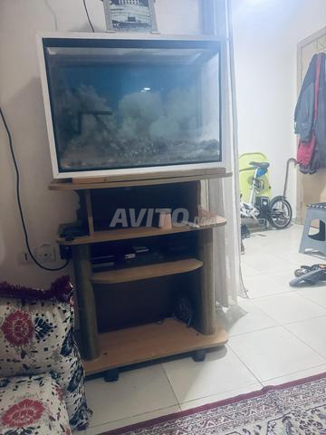 أثاث تلفزيون بحالة جيدة - 2