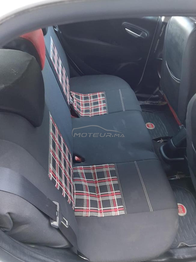 Fiat Punto Essence Manuelle 2015 à Dar Bouazza