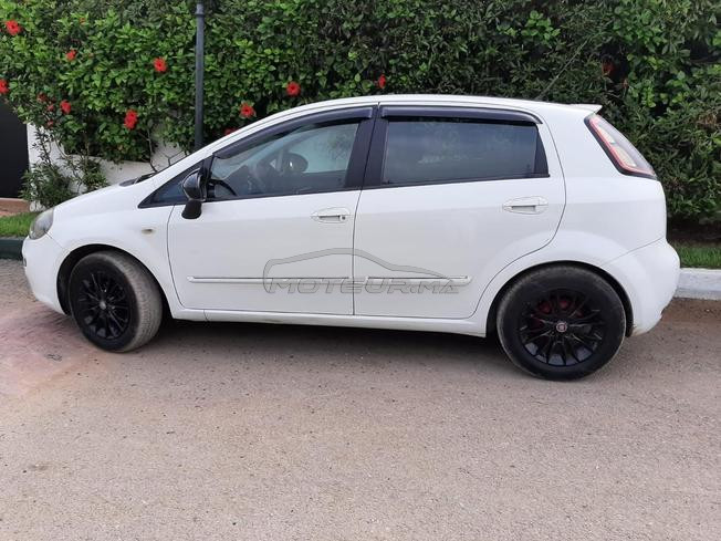 Fiat Punto Essence Manuelle 2015 à Dar Bouazza