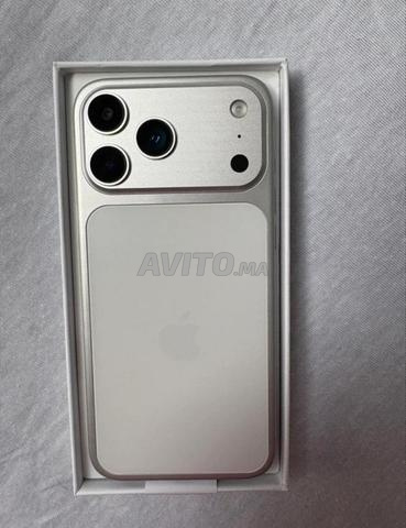iPhone 17 pro max - 2