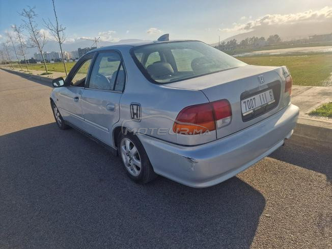 Honda Civic Essence Manuelle 2000 à Tamesna