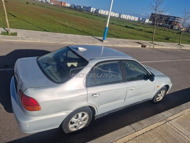 Honda Civic Essence Manuelle 2000 à Tamesna
