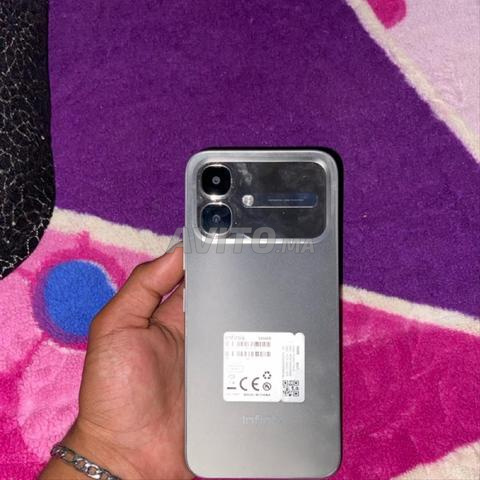 Ce téléphone est encore neuf