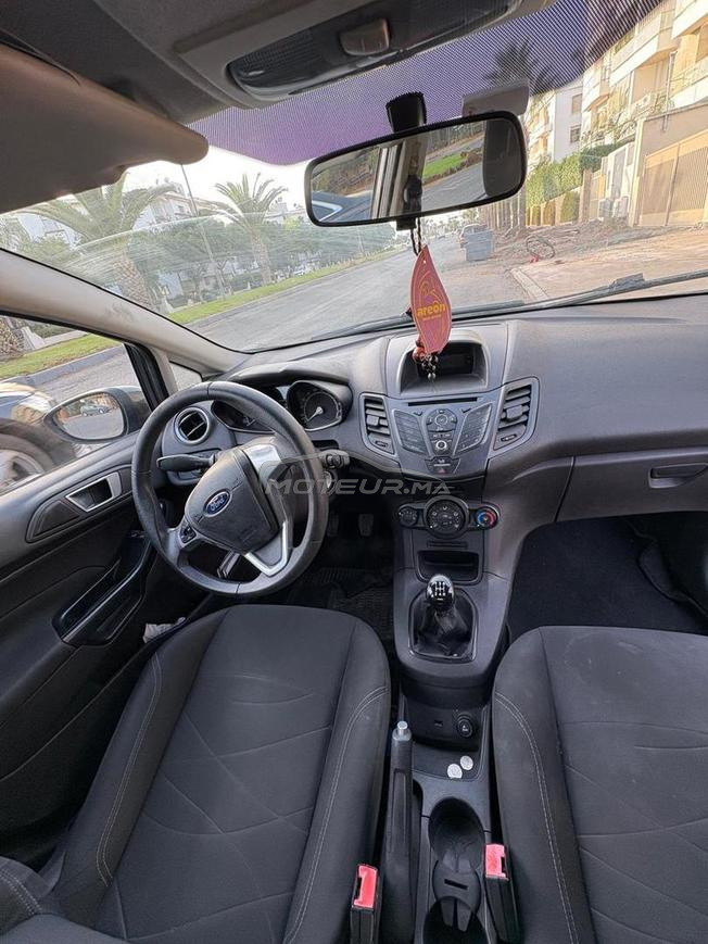 Ford Fiesta Essence 2017 - 97000 KM EXCELLENT état
