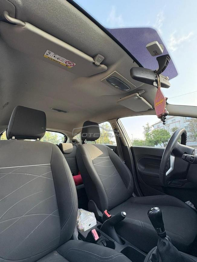 Ford Fiesta Essence 2017 - 97000 KM EXCELLENT état