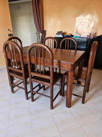 طاولة غرفة طعام