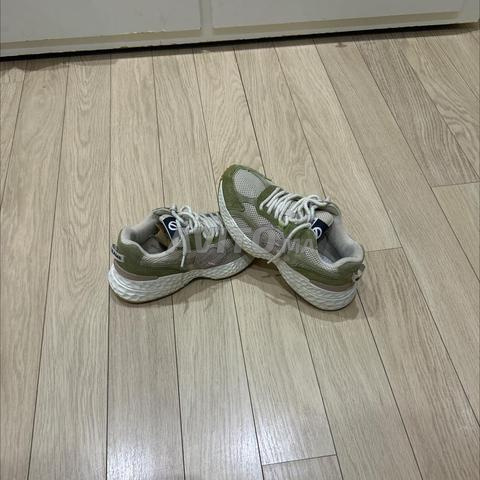 chaussures NO NAME originales