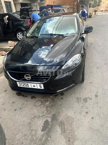 فولفو V40 ديزل أوتوماتيك 2013 في الدار البيضاء - 2