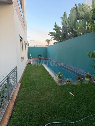 À louer superbe Villa meublée à ACACIA Bouskoura