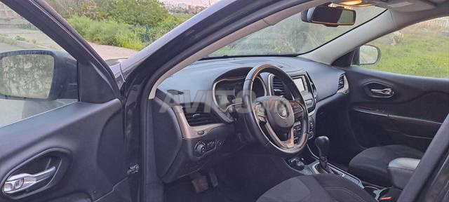 Jeep Cherokee Diesel Automatique 2015 à Casablanca - 2