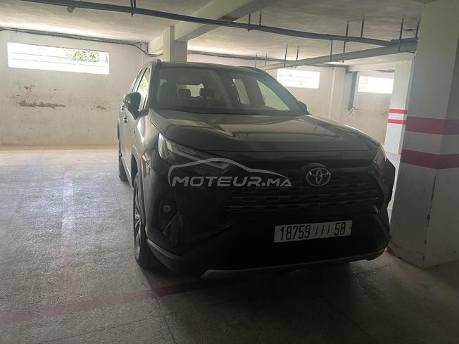 toyota rav4 1ere main ( sous garantie Toyota) 