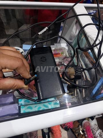 Chargeur HP 65w tête bleue en bon état
