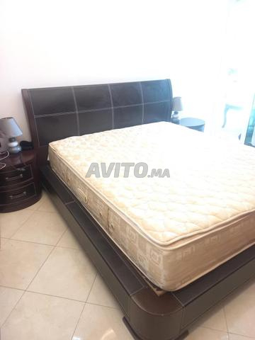 Chambre à coucher avec matelas - 2